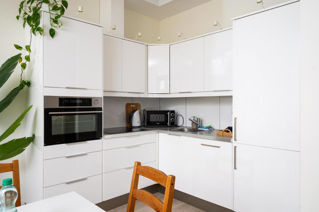 Pokorna Cosy Apartment Варшава Экстерьер фото